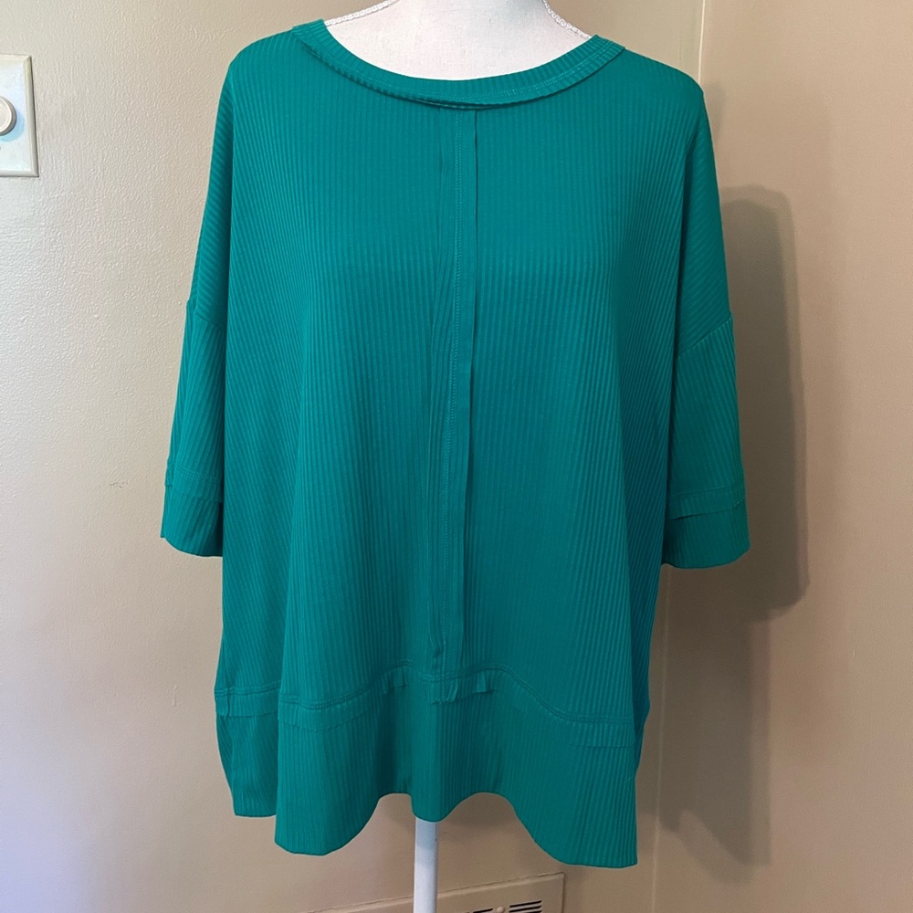 Zenana Outfitters Green Top